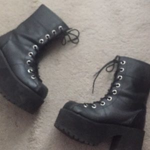 Demonia Ranger Boots